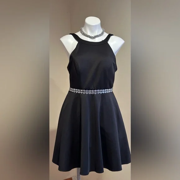 black dresses winter Emerald Sundae Womens Juniors Lace Asymmetric Mini Dress Black XS main image 0